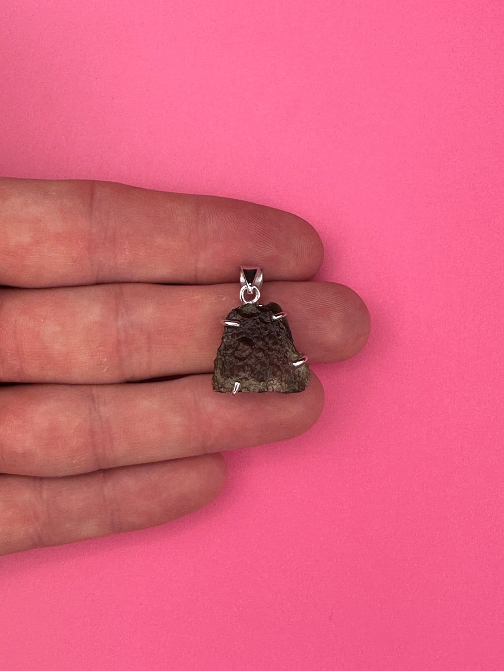 Moldavite - Necklace pendant - Rough
