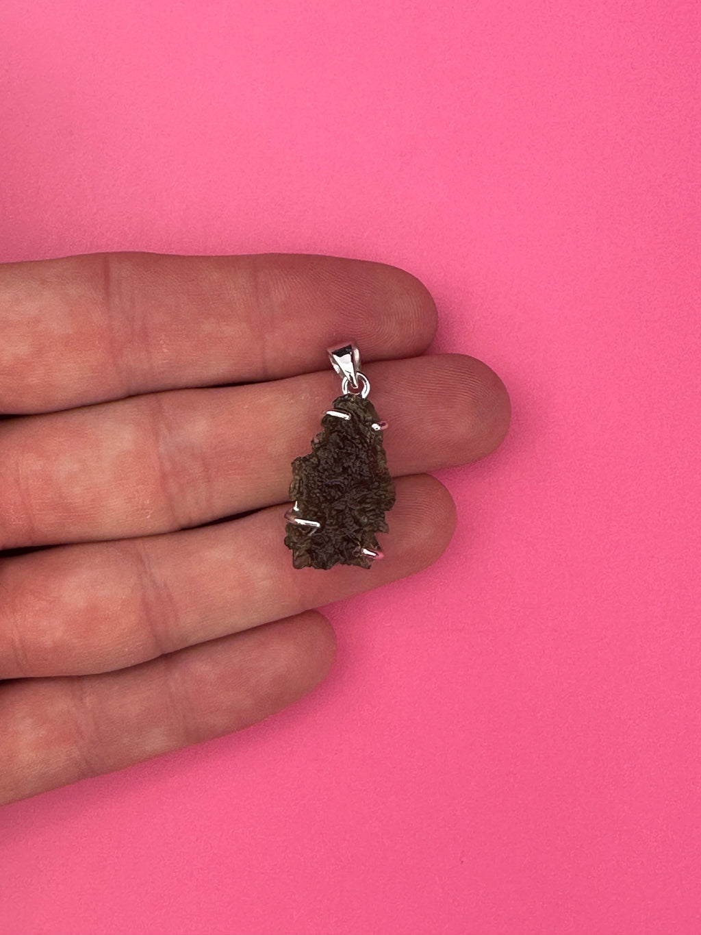 Moldavite - Necklace pendant - Rough